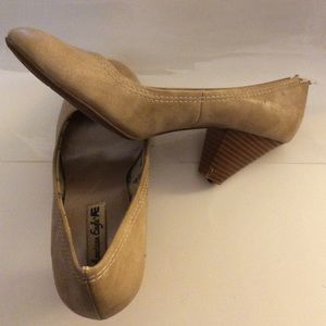 GUC ladies pumps
